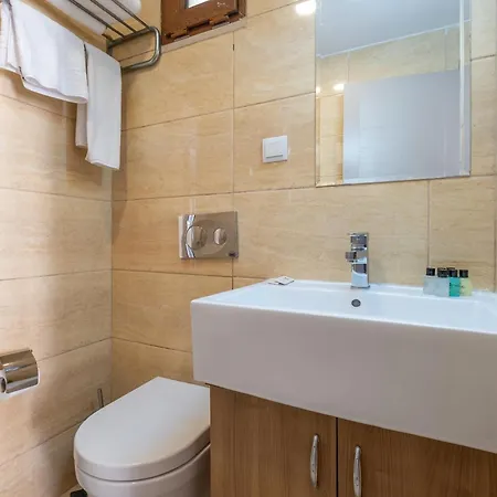 Acor By Lavin Apartment *
