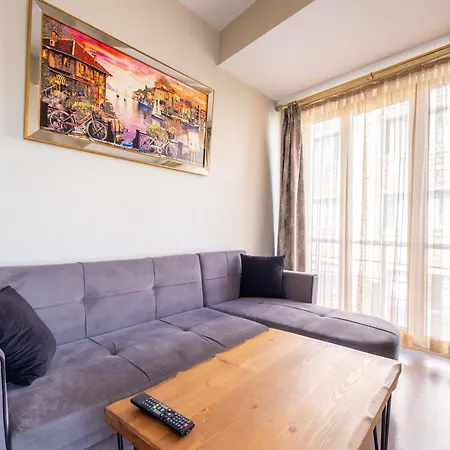 Apartment Acor By Lavin